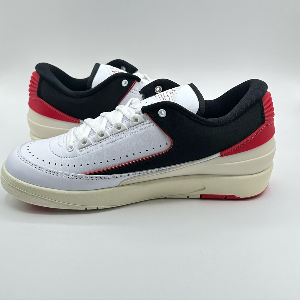 Women’s Jordan 2 Retro Low Chicago Twist Red/ Black Satin FD4849-106 New Sz 8.5 - Picture 8 of 12